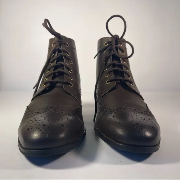banana republic Leather  Oxford lace up ankle boots