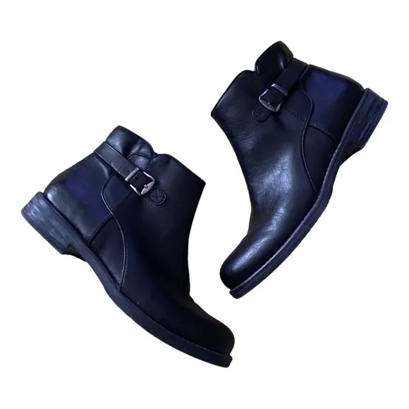 BARETRAPS-CAINE ANKLE BOOTS-SIZE 6.5