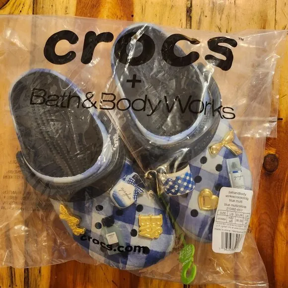 Bath &amp; Body Works x Crocs Women's Classic Size 8 Clog Blue White Gingham Jibbitz