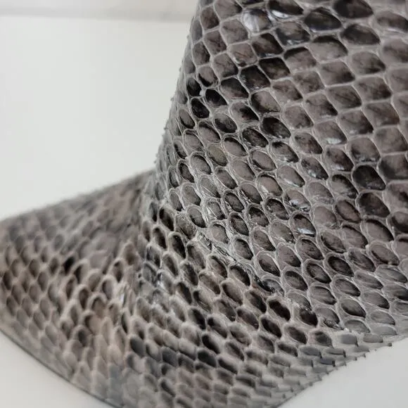 BCBGMaxAzaria Ava Womens Boots Size 8.5 Gray Snakeskin Leather Ankle Booties