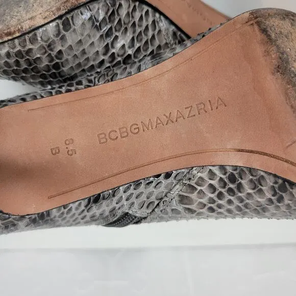 BCBGMaxAzaria Ava Womens Boots Size 8.5 Gray Snakeskin Leather Ankle Booties