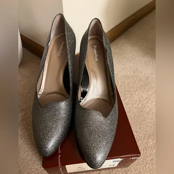 Beautifeel metallic glitter leather passion shoe size 11