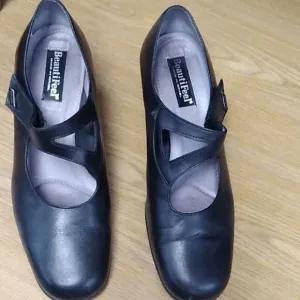 Beautifeel Black shoes size 8.5 M Katherina Black Leather