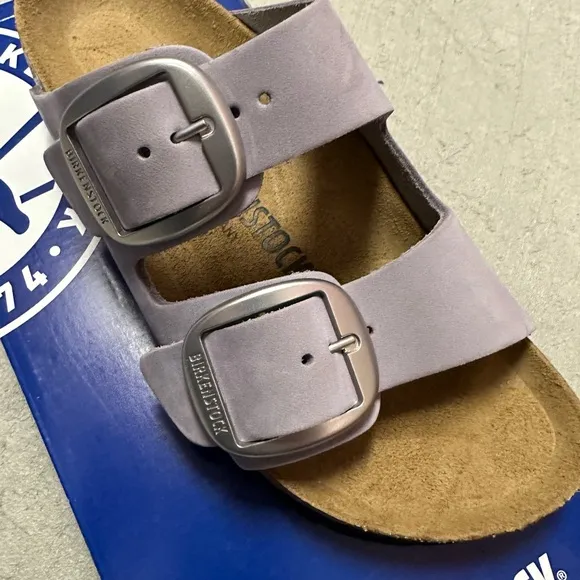 Big Buckle Arizona Birkenstock Women’s Sandals - Lavender