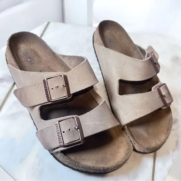 BIRKENSTOCK Arizona Soft Footbed Taupe Leather Casual Unisex's Sandals