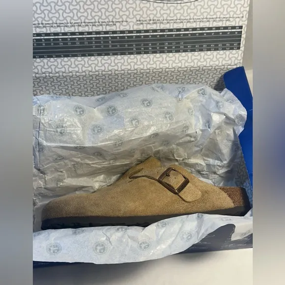 Birkenstock Boston BS Latte Crème Tan Suede Shoes with box size 39 Euro / 8 US