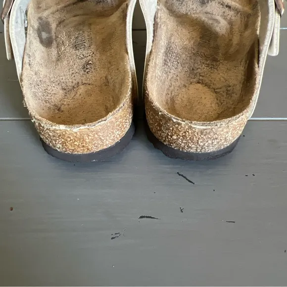 BIRKENSTOCK Gizeh Leather Cream Shimmer Sandals US  10