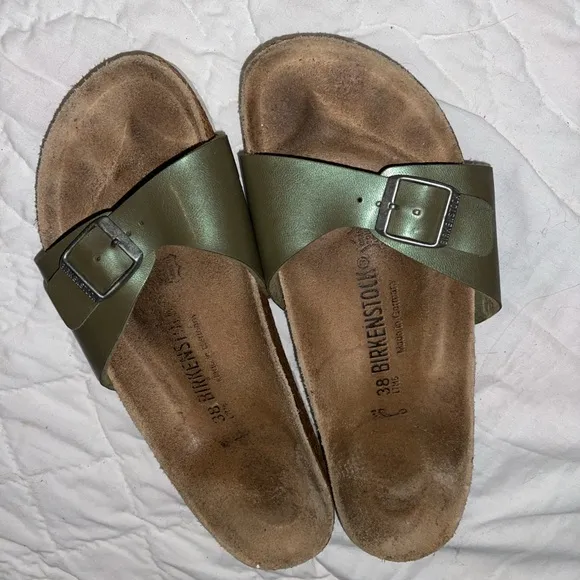 Birkenstock Green Sandals with Suede Footbed and Buckle