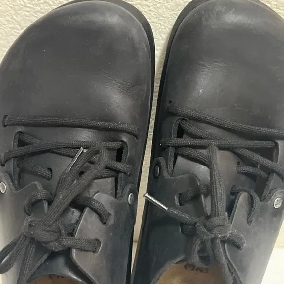 Birkenstock  Montana Black Oiled Leather Narrow - Size 37