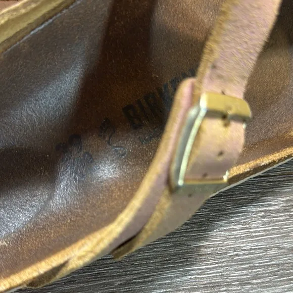 Birkenstock Pink  Sandals with Buckle size 39 (b72)
