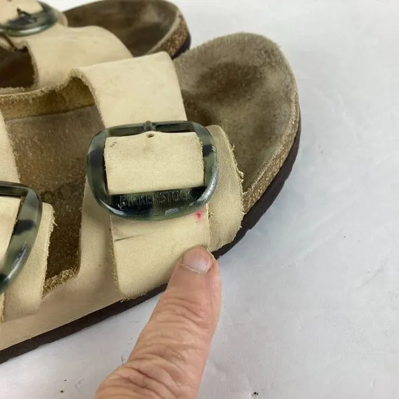 Birkenstock Women  EU 38 US L7 Arizona Big Buckle Comfort Sandals Tan