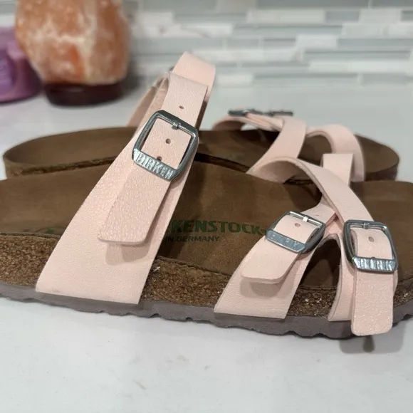 Birkenstocks powder pink size 7 NWT