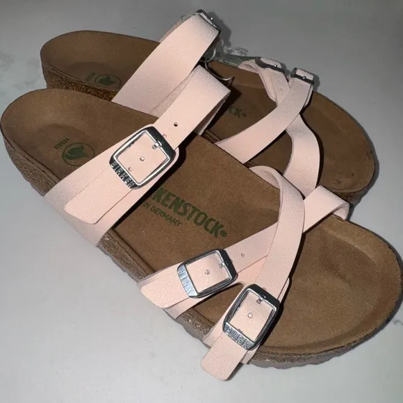 Birkenstocks powder pink size 7 NWT