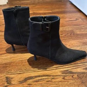 Black Women's Ankle Boots