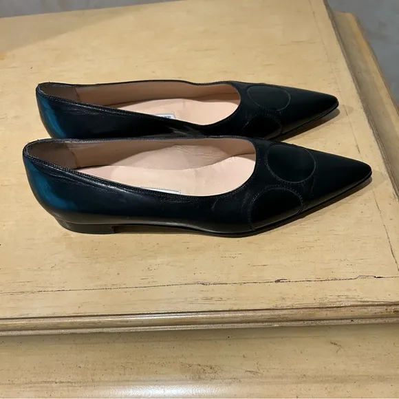 Blahnik black leather women’s flats size u.s.8Style#17599046