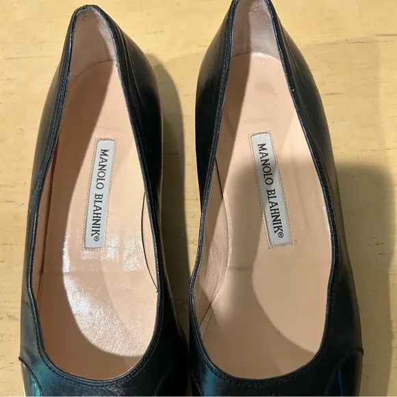 Blahnik black leather women’s flats size u.s.8Style#17599046