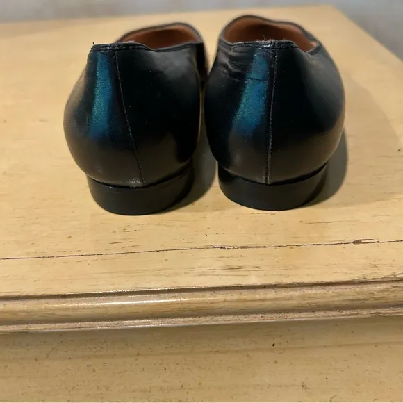 Blahnik black leather women’s flats size u.s.8Style#17599046