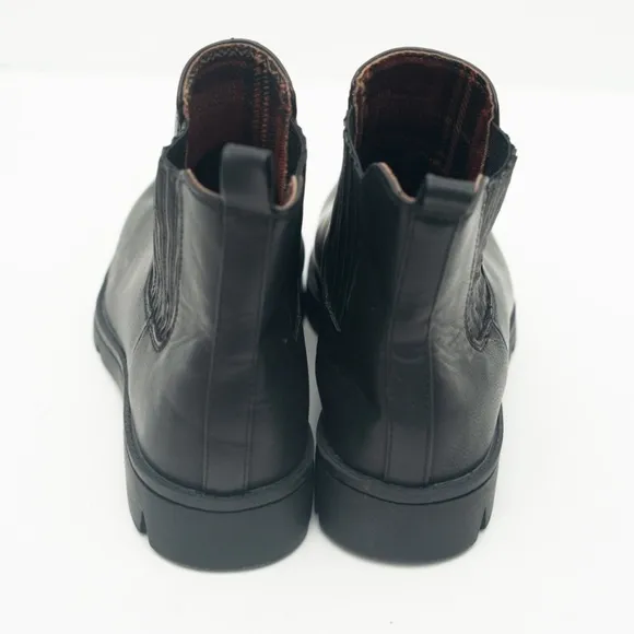 B.O.C. New! Erin Faux Leather Laceless Ankle Boots.
