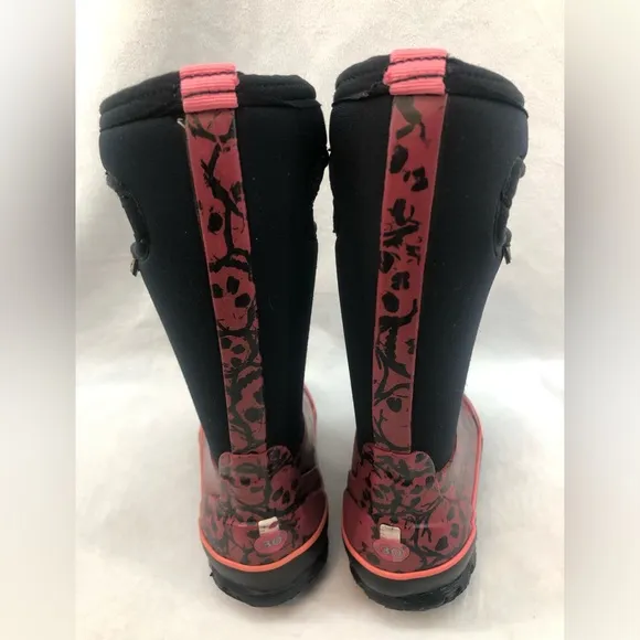 Bogs size 10 toddler skulls -30 waterproof snow boots
