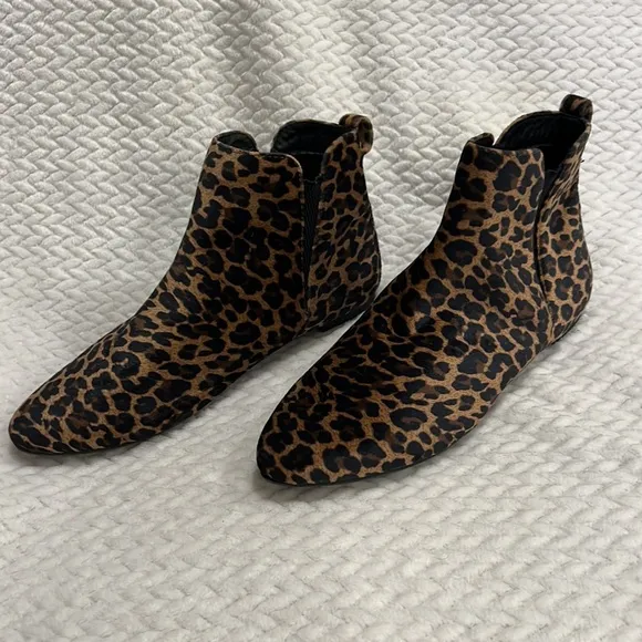 Born Animal Leopard Print Womens Ankle Boots Size 7.5 M NEW
