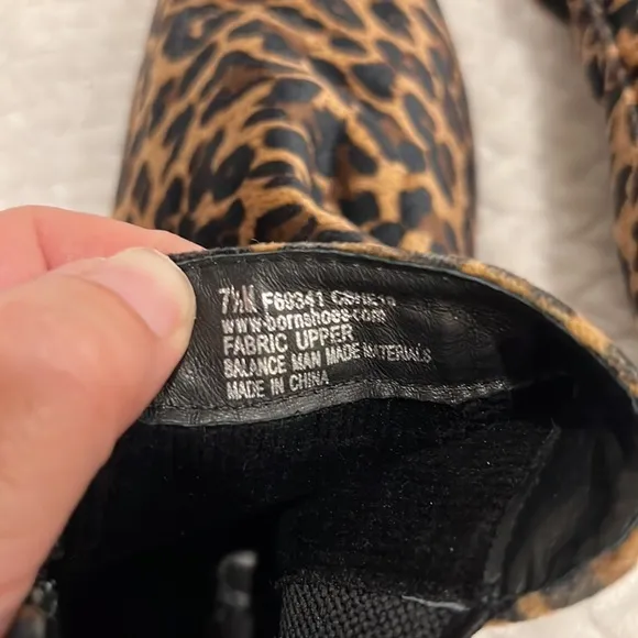 Born Animal Leopard Print Womens Ankle Boots Size 7.5 M NEW