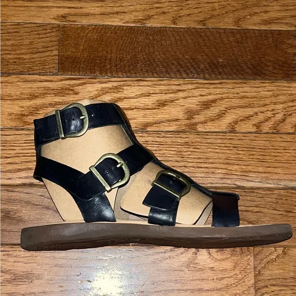 Born Haidee Leather Comfort Gladiator Sandals Black Straps &amp; Tan Sole Women’s 6