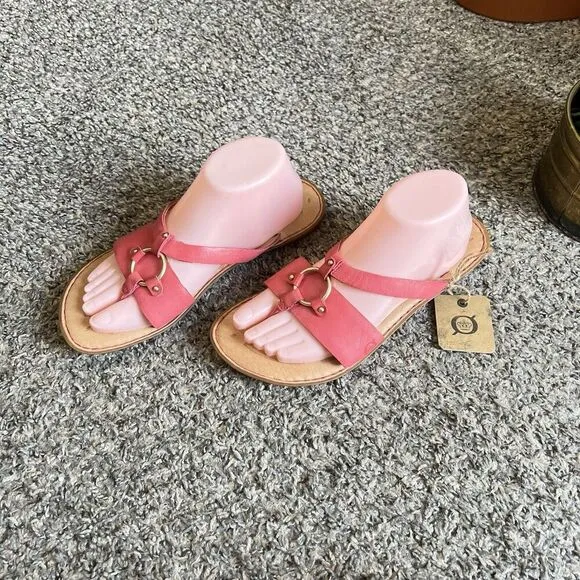 BORN Thong Strappy Sandals Women’s Size 9 Coral Pink Comfort Shoe New