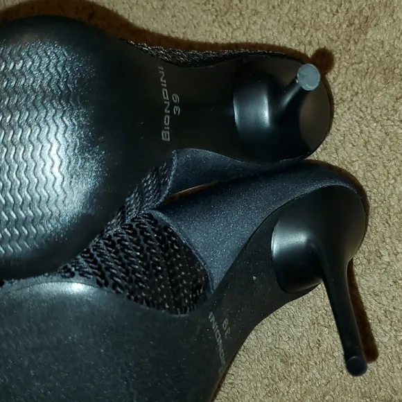 Brand new Black heels shoes
