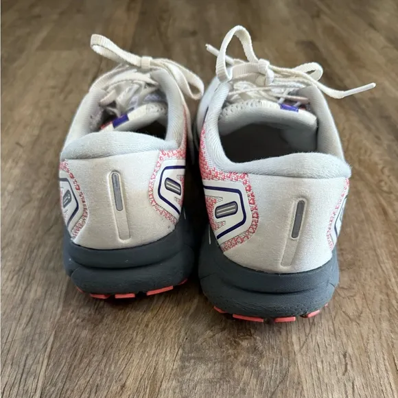 Brooks • Ghost 14 Running Shoes