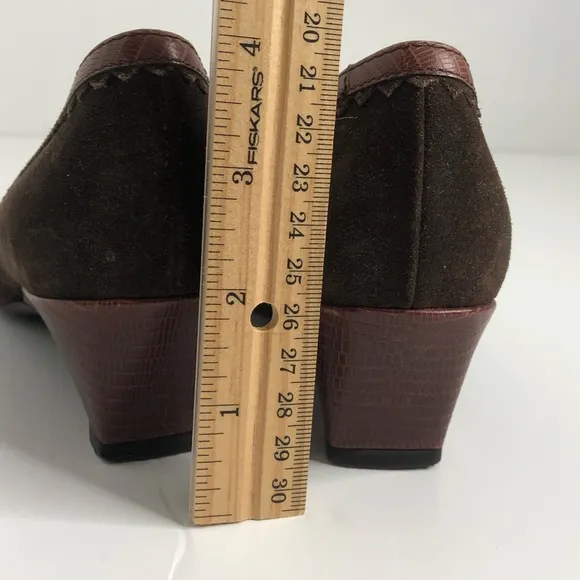 Bruno Magli Brown Suede Mary Jane Heeled Shoes 6