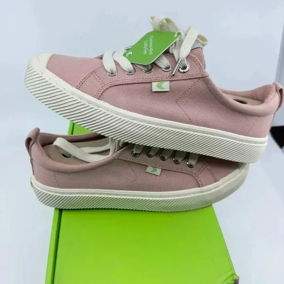 Cariuma Unisex Oca Low Sneaker Shoes Lace-Up Round Toe Rose Canvas Size 6/7.5
