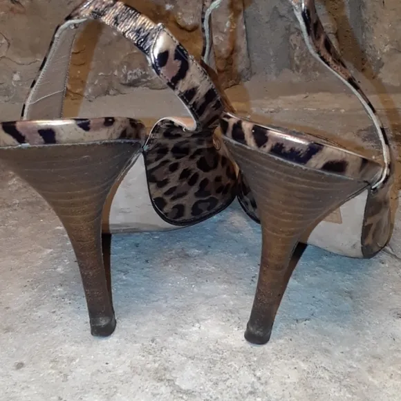 Carolina Herrerra leopard heels