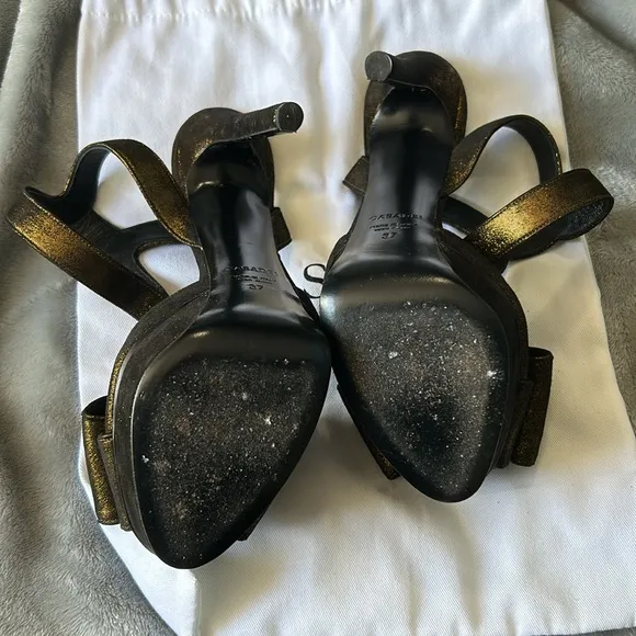 Casadei gold heels 🤎
