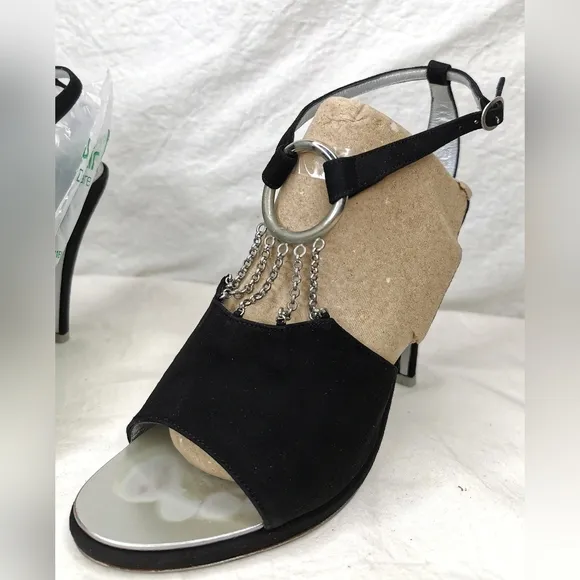 Charles Jourdan Court Salomé pumps