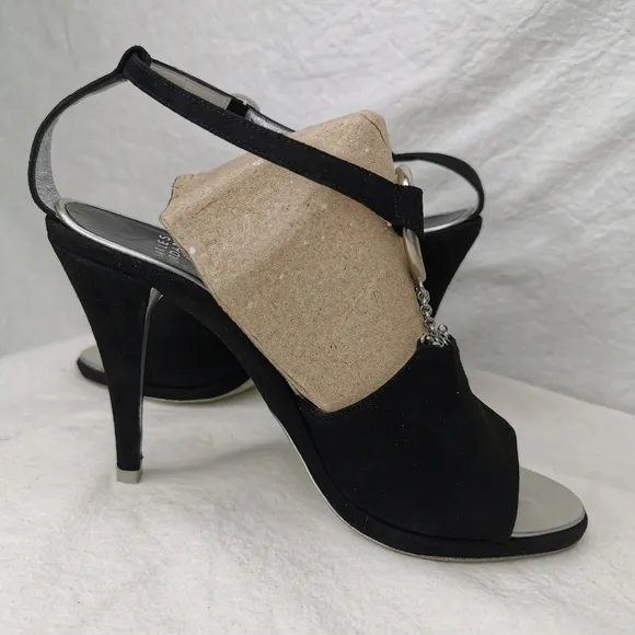 Charles Jourdan Court Salomé pumps