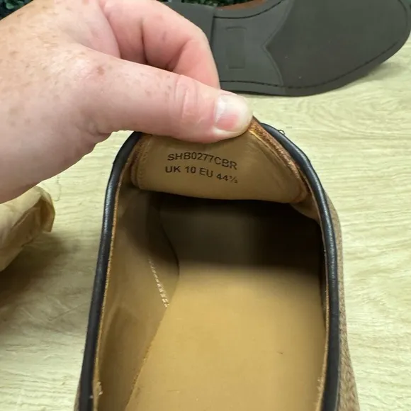Charles Tyrwhitt Leather Oxford Shoes - Chestnut Brown - M10