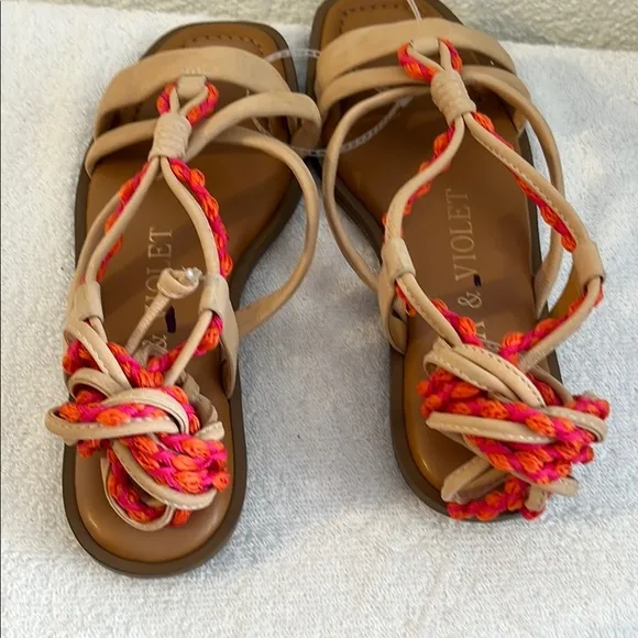 Chelsea &amp; Violet Women's Tan and Red Sandals