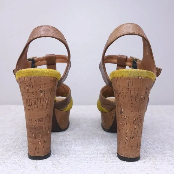 CHIE MIHARA Peep-Toe Platform Pumps