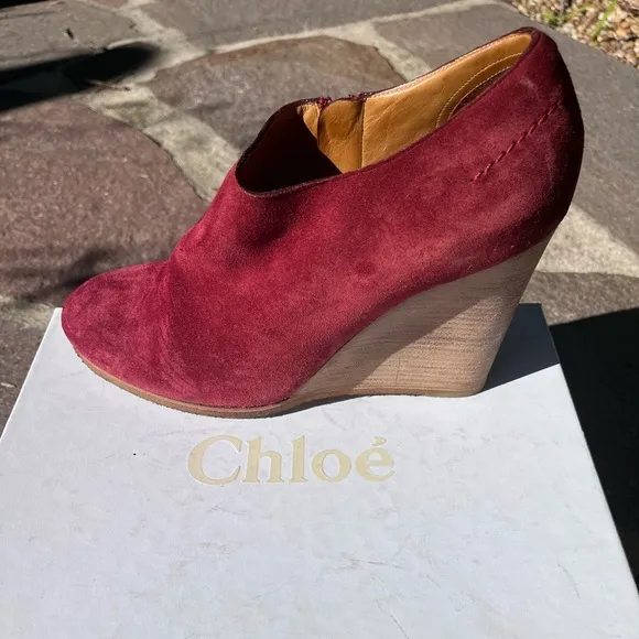 Chloe Suede Wedge Ankle Boots in Sangria. Size 10.