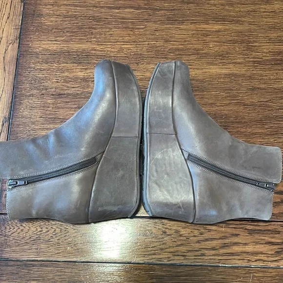 Chocolat Blu Brown Leather Platform ankle Boots 7.5