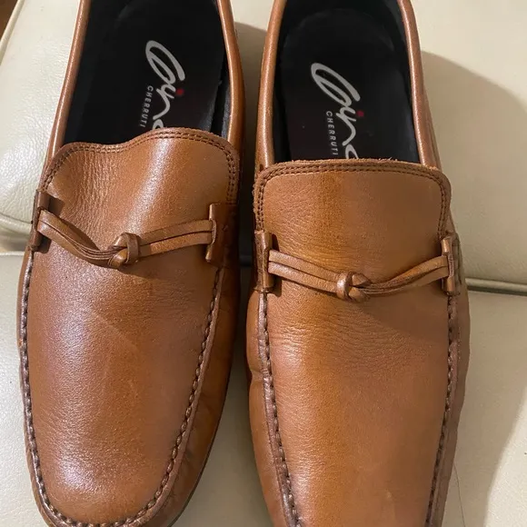 Choes s Gino Cherruti Slide On Brown Loafers. Size 6  mocasín Shoes