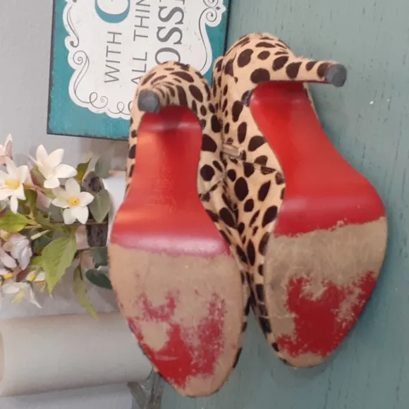 CHRISTIAN LOUBOUTIN LEOPARD PRINT ANKLE BOOTIES SZ 38