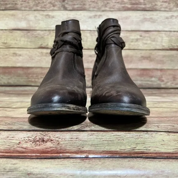Circle G Brown Leather Ankle Boots
