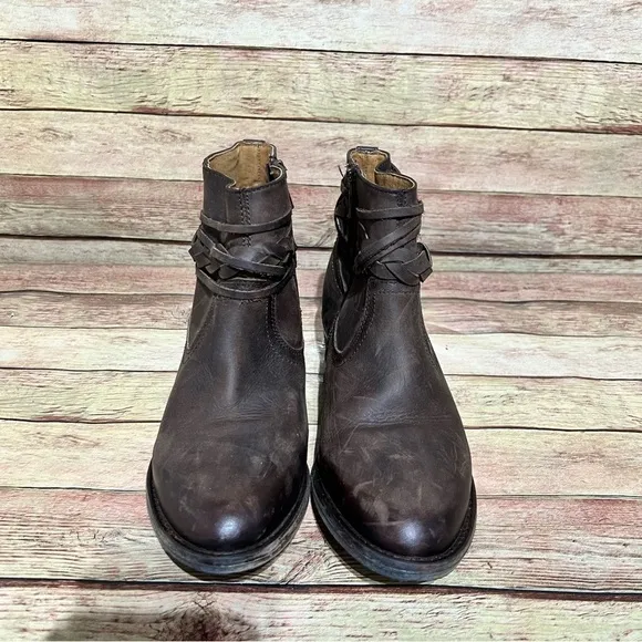 Circle G Brown Leather Ankle Boots