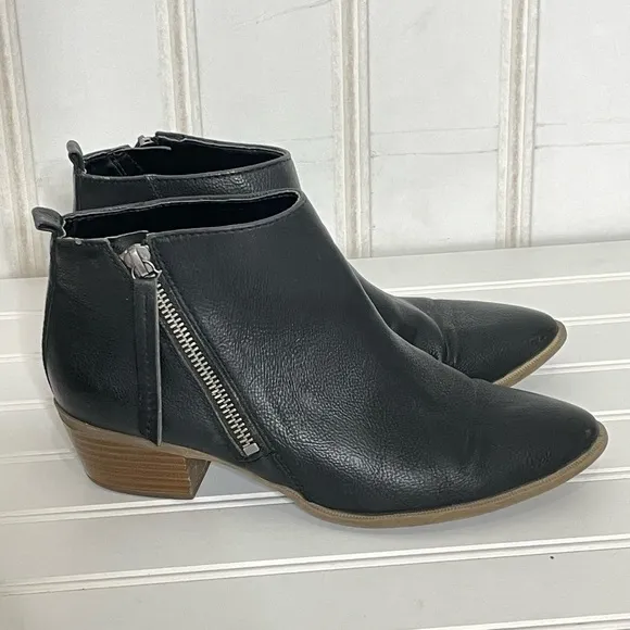Circus by Sam Edelman Black Ankle Booties Boots -411