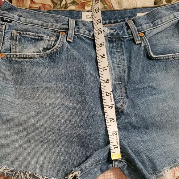 Citizens of Humanity Premium Vintage Emory Denim Shorts – Button Fly &amp; Raw Hem