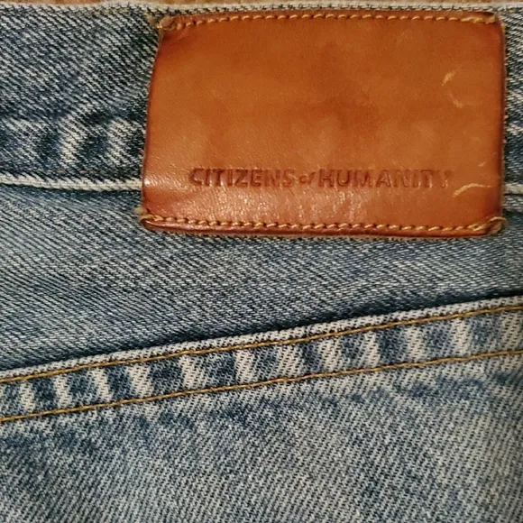 Citizens of Humanity Premium Vintage Emory Denim Shorts – Button Fly &amp; Raw Hem