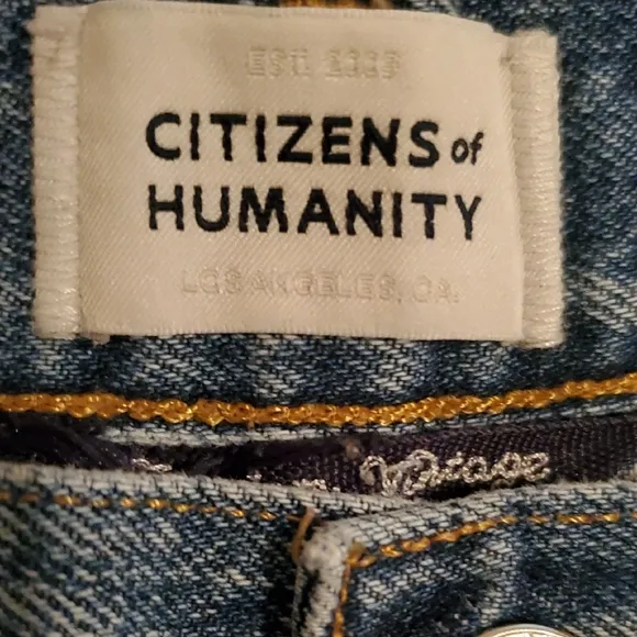 Citizens of Humanity Premium Vintage Emory Denim Shorts – Button Fly &amp; Raw Hem