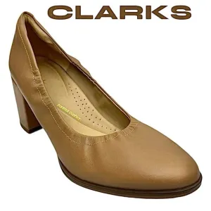Clarks Contour Cushion Women’s Heels Tan Leather Size 10 Medium Pre-Owned