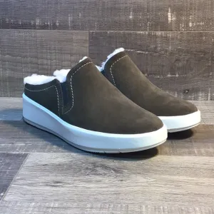 Clarks - Layton Gem “Dark Olive Suede” 68544